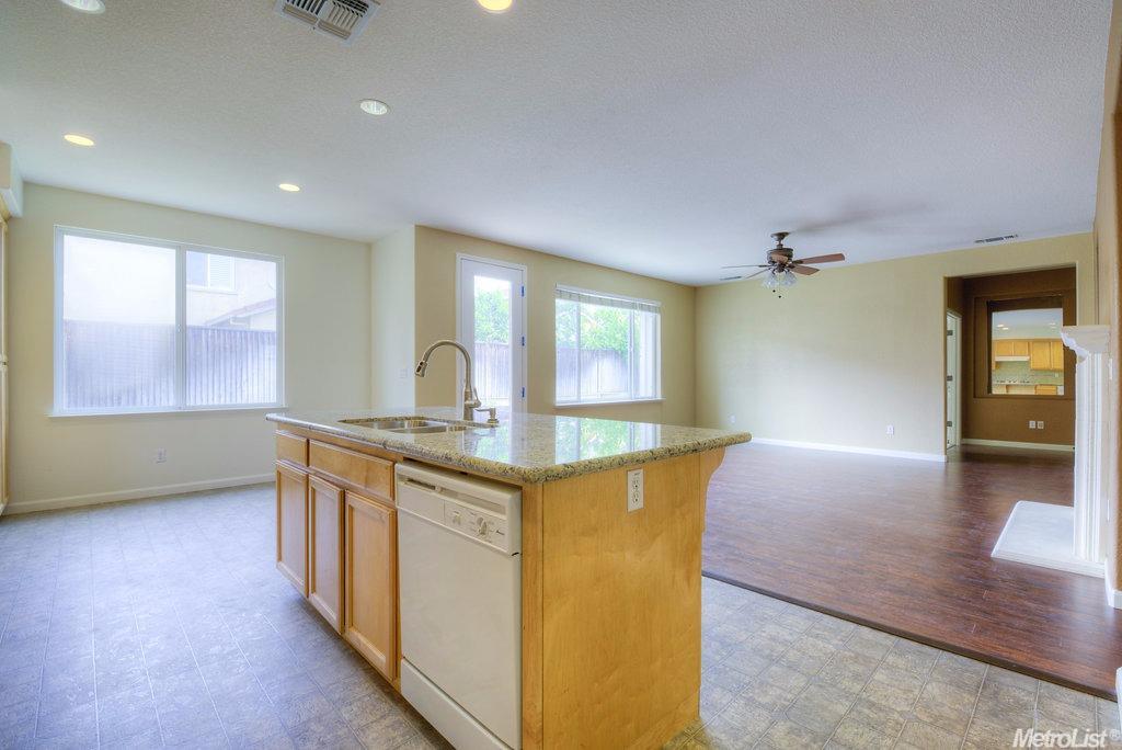 1883 Greenfield Dr, Turlock, CA 95382 photo 11