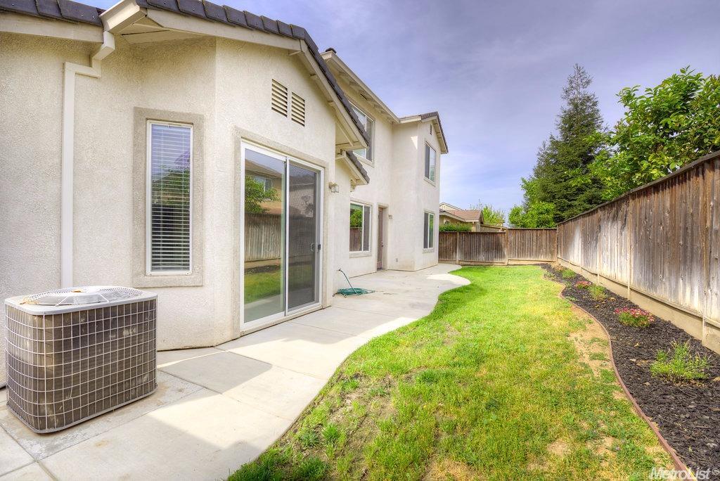 1883 Greenfield Dr, Turlock, CA 95382 photo 24