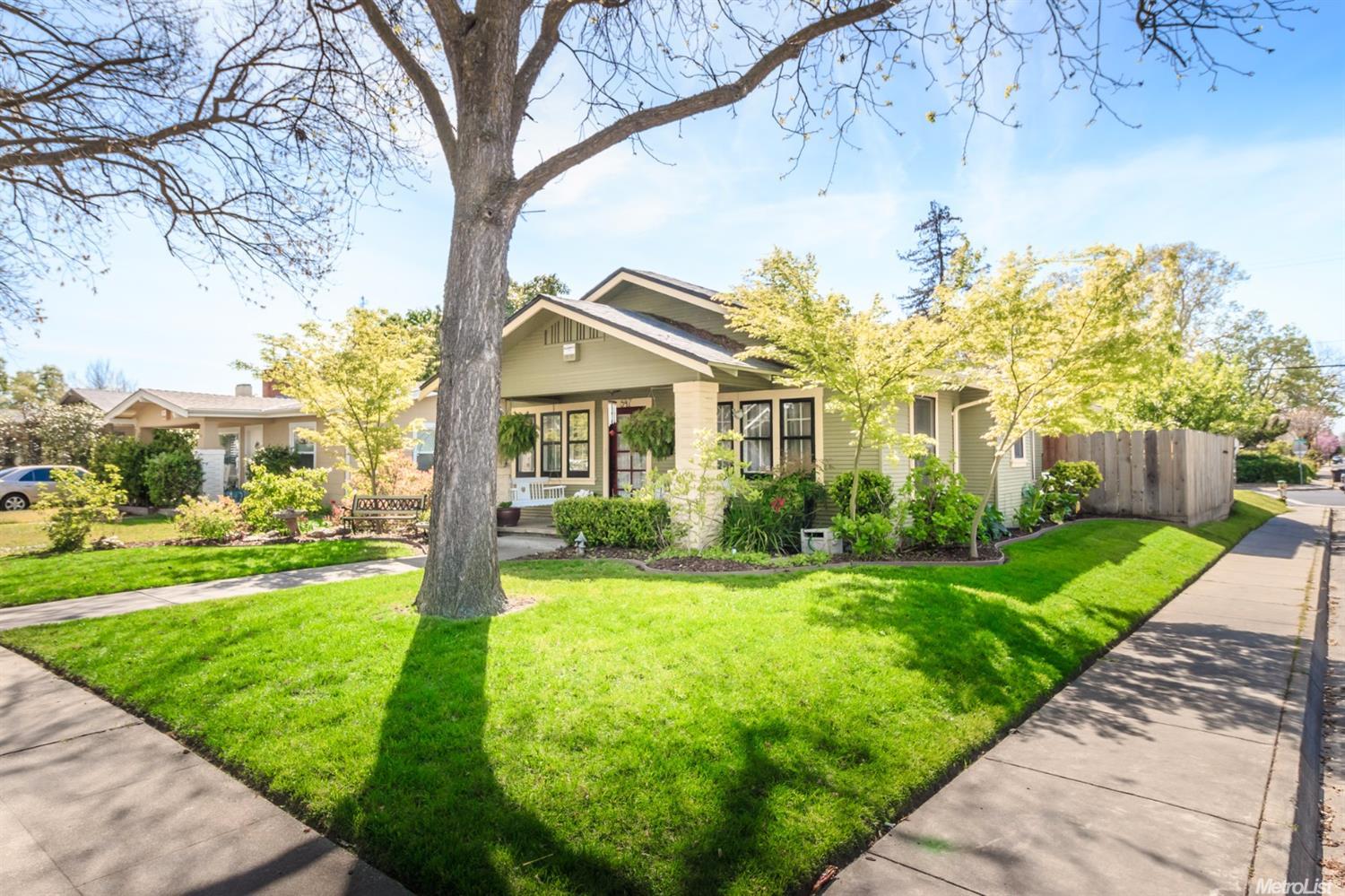 547 Auburn St, Modesto, CA 95350 photo 2