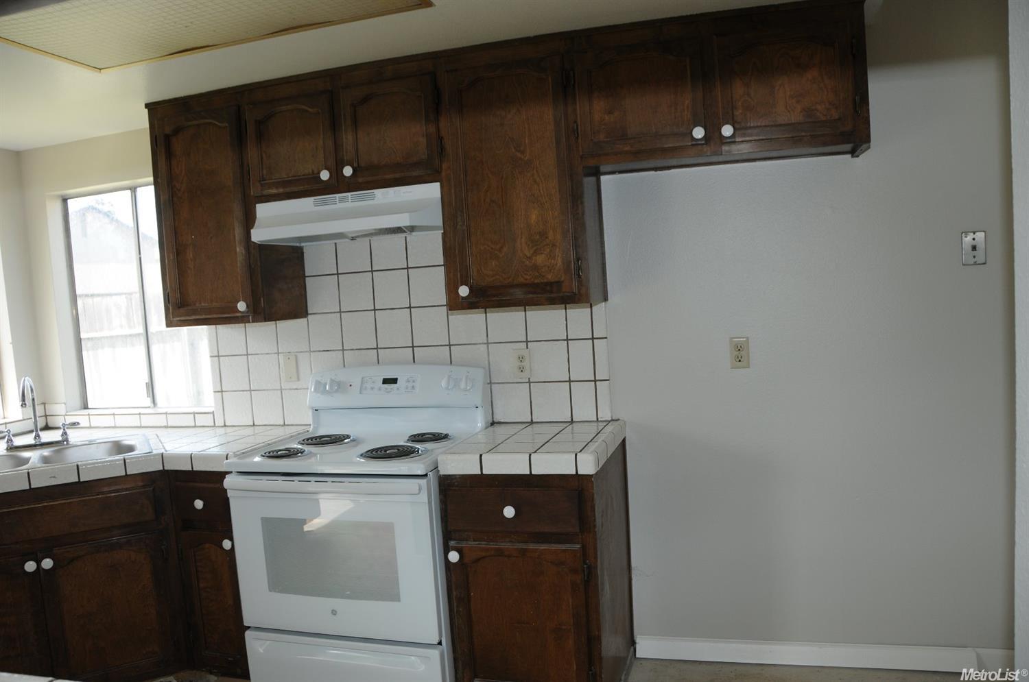 2805 Hillery Dr, Modesto, CA 95350 photo 4