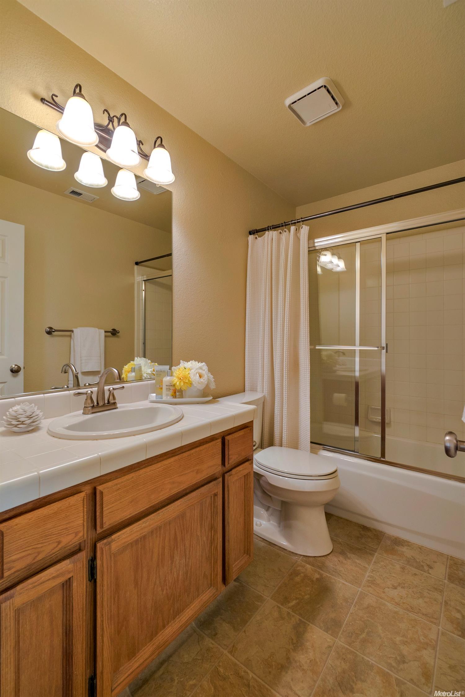 6500 Emerald Ct, Rocklin, CA 95677 photo 18