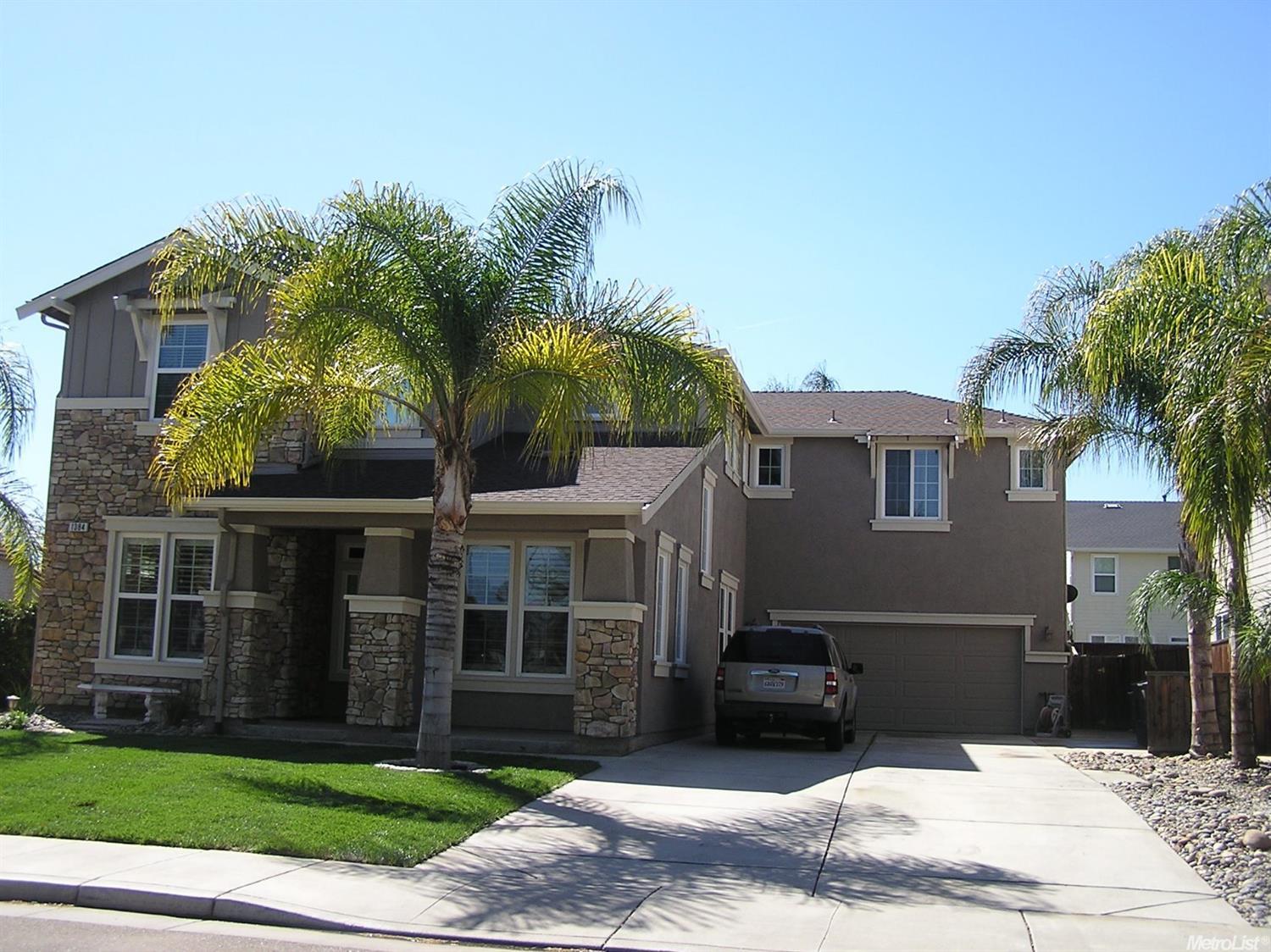 1384 Pyrenees St, Tracy, CA 95304 photo 2