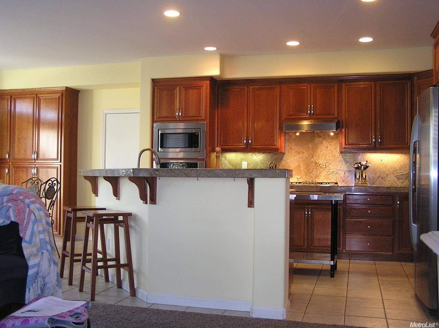 1384 Pyrenees St, Tracy, CA 95304 photo 3