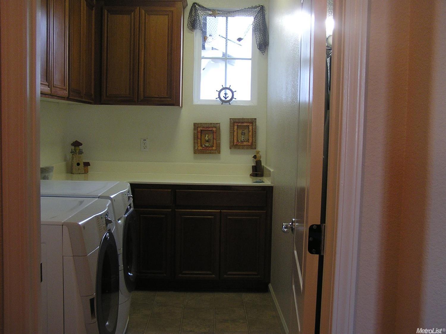 1384 Pyrenees St, Tracy, CA 95304 photo 17