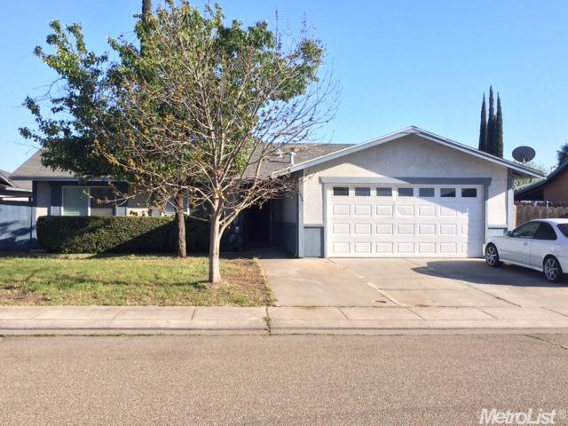 1454 Snyder St, Manteca, CA 95336 photo 1