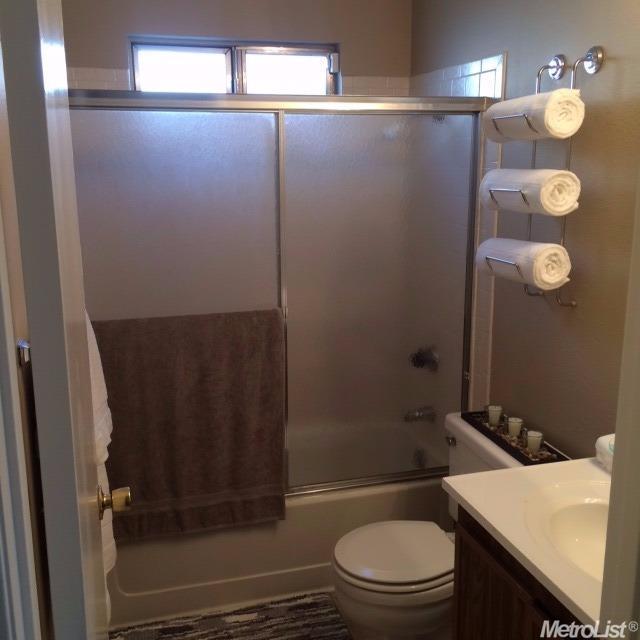1454 Snyder St, Manteca, CA 95336 photo 9