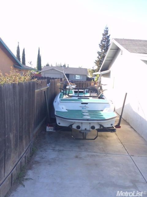 1454 Snyder St, Manteca, CA 95336 photo 2
