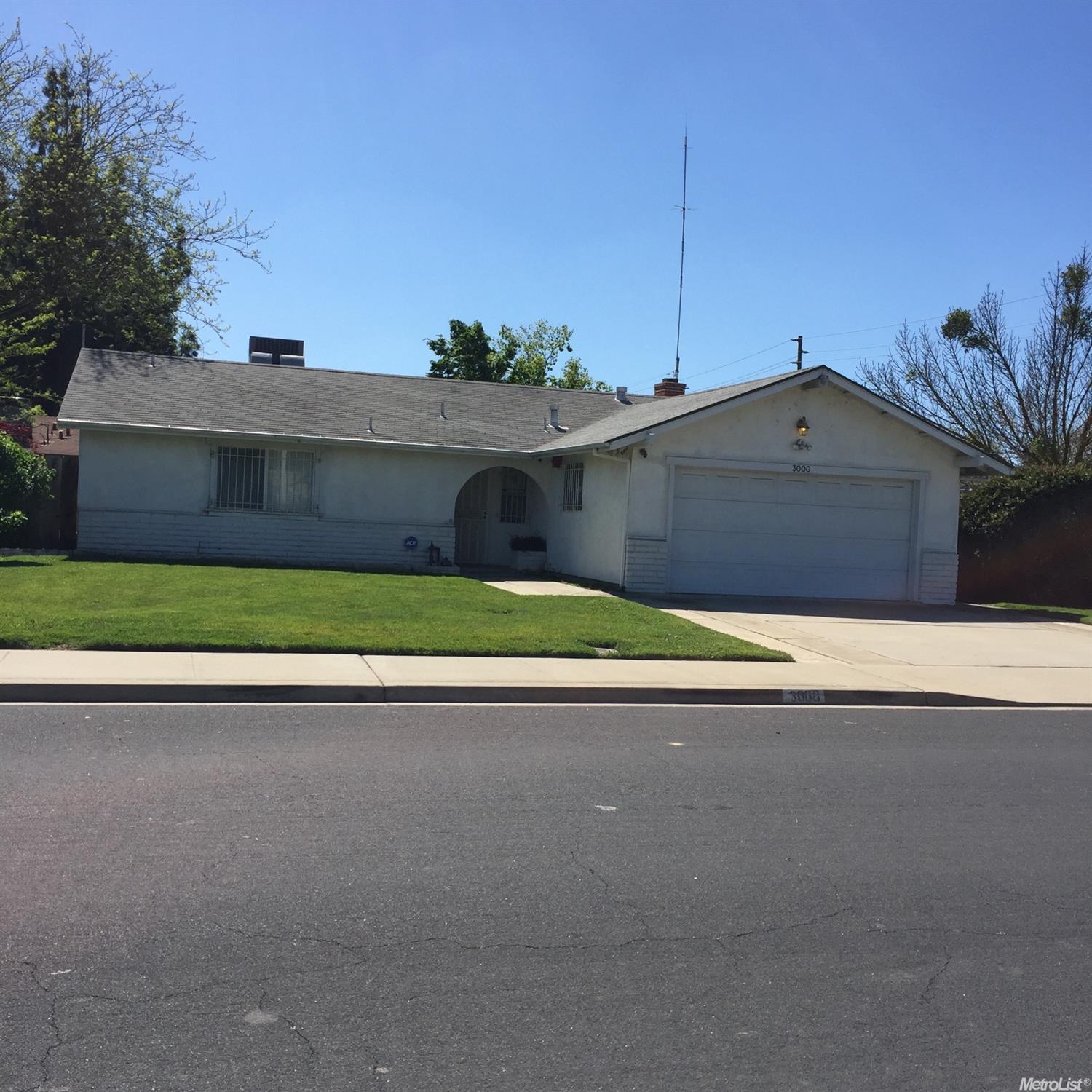 3000 Dry Creek Dr, Modesto, CA 95354 photo 1