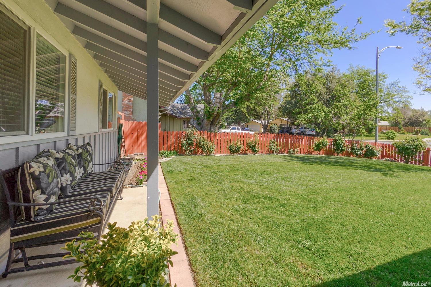 1637 Baywood Ln, Davis, CA 95618 photo 4