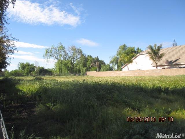 1211 S Highland Ave, Ripon, CA 95366 photo 3