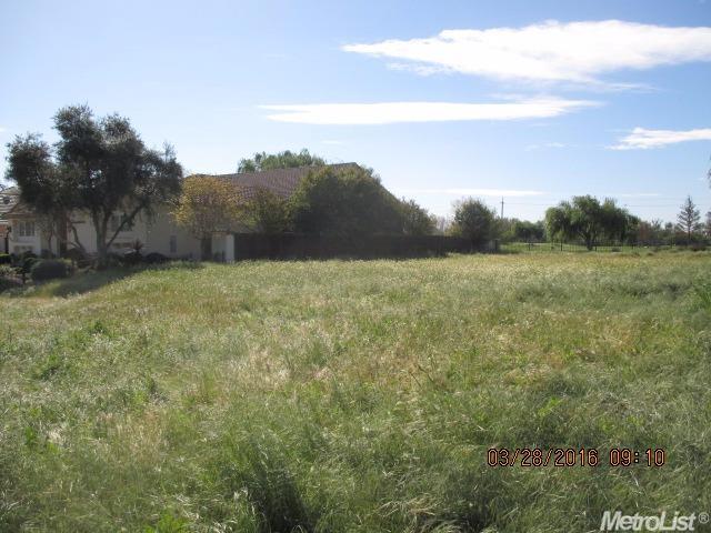 1211 S Highland Ave, Ripon, CA 95366 photo 4