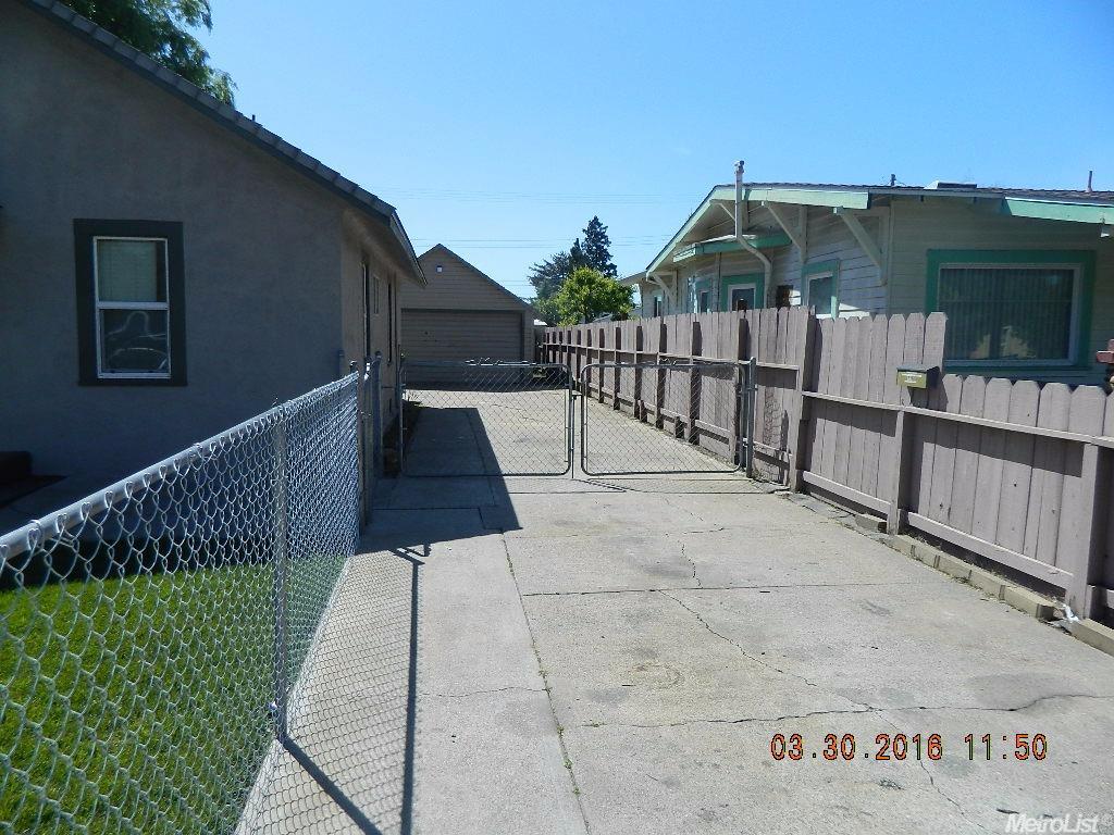 516 E Tokay St, Lodi, CA 95240 photo 3