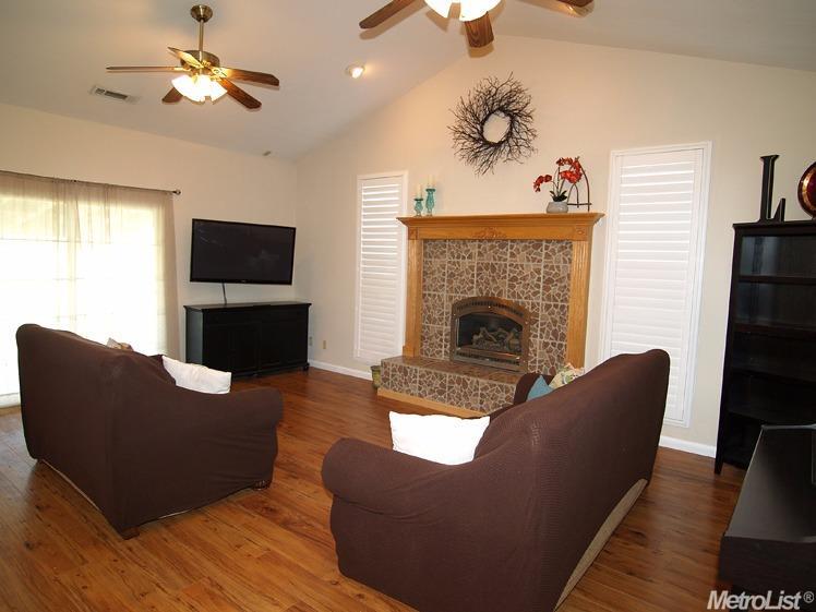 853 I St, Hickman, CA 95323 photo 8