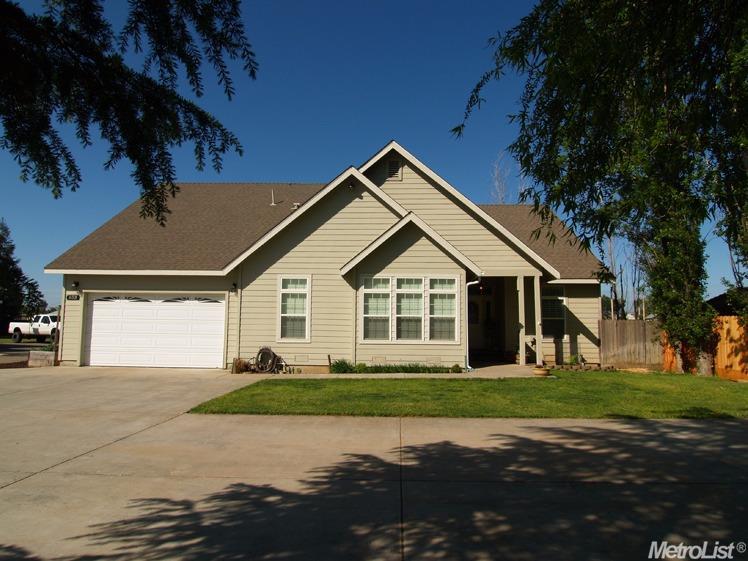 853 I St, Hickman, CA 95323 photo 1