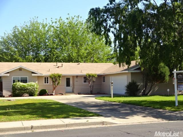 1001 E 21st St, Merced, CA 95340 photo 1