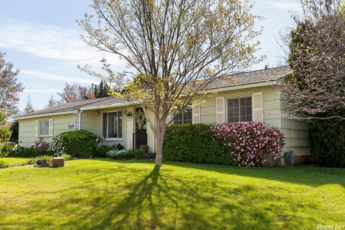 6256 Templeton Dr, Carmichael, CA 95608 photo 2