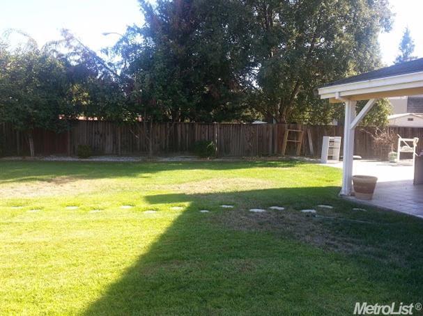 2547 Sequoia St, Lodi, CA 95242 photo 7