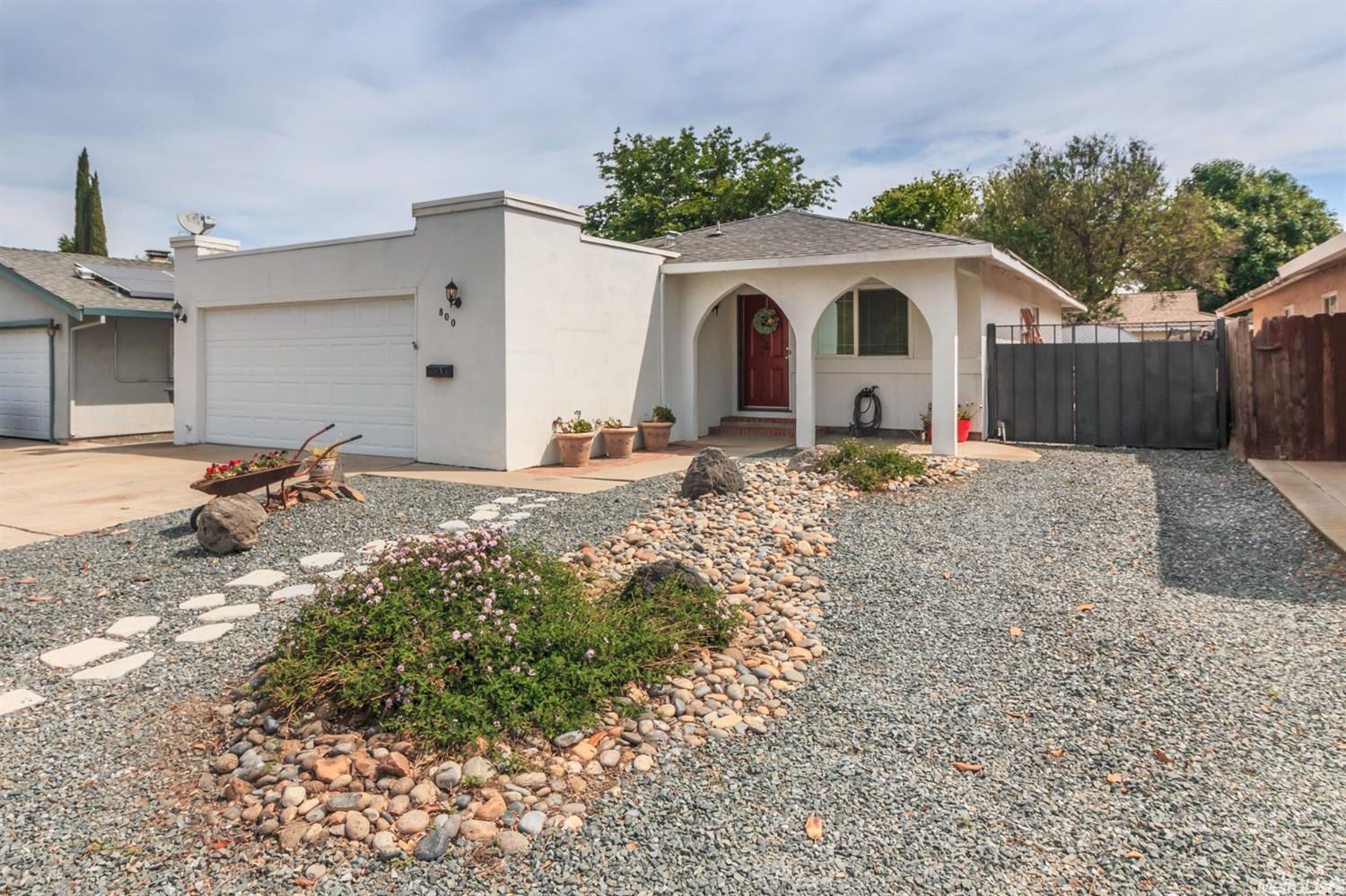 800 Chestnut Ave, Tracy, CA 95376 photo 1