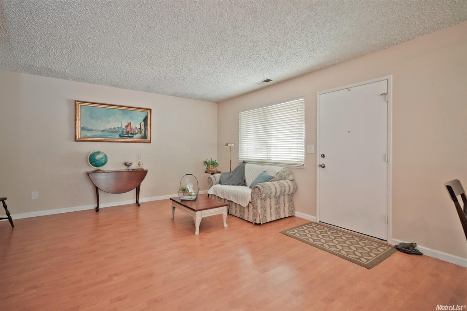 800 Chestnut Ave, Tracy, CA 95376 photo 3