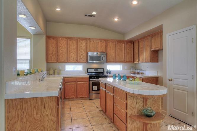 1661 Aletsch Way, Manteca, CA 95337 photo 11