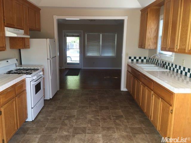 410 3rd St, Winters, CA 95694 photo 4