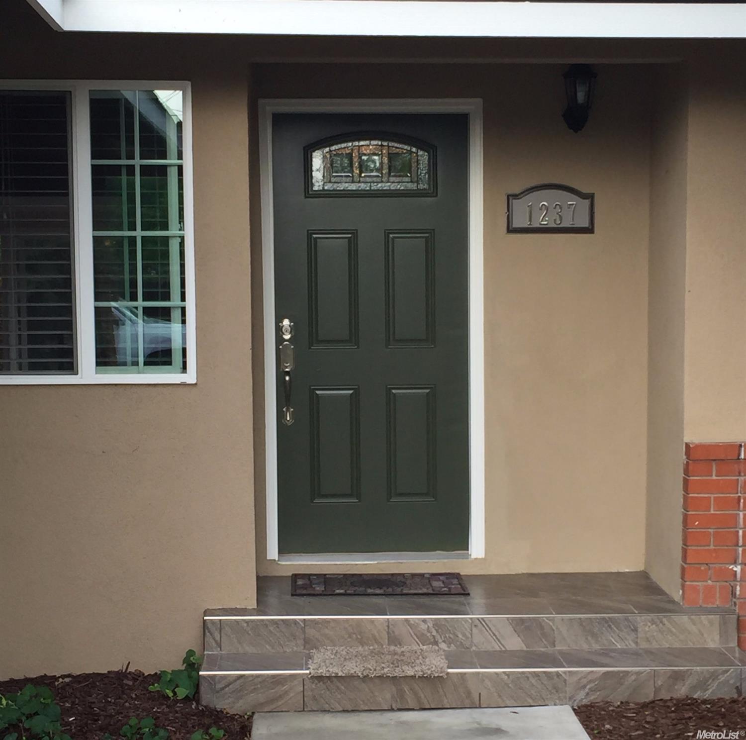 1237 El Vecino Ave, Modesto, CA 95350 photo 1