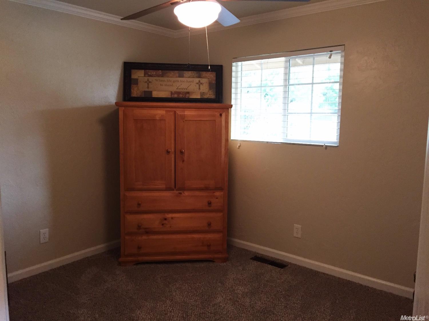 1237 El Vecino Ave, Modesto, CA 95350 photo 4