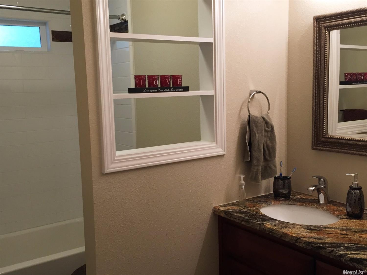 1237 El Vecino Ave, Modesto, CA 95350 photo 14