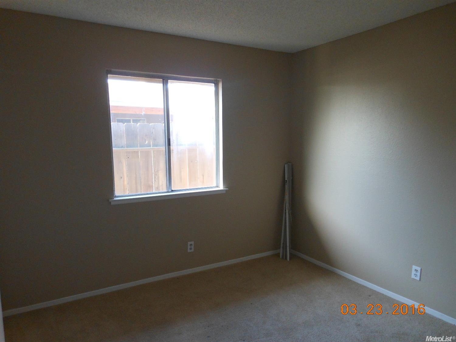 7145 Chablis Ln, Winton, CA 95388 photo 9