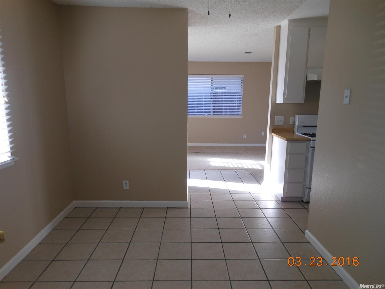 7145 Chablis Ln, Winton, CA 95388 photo 4