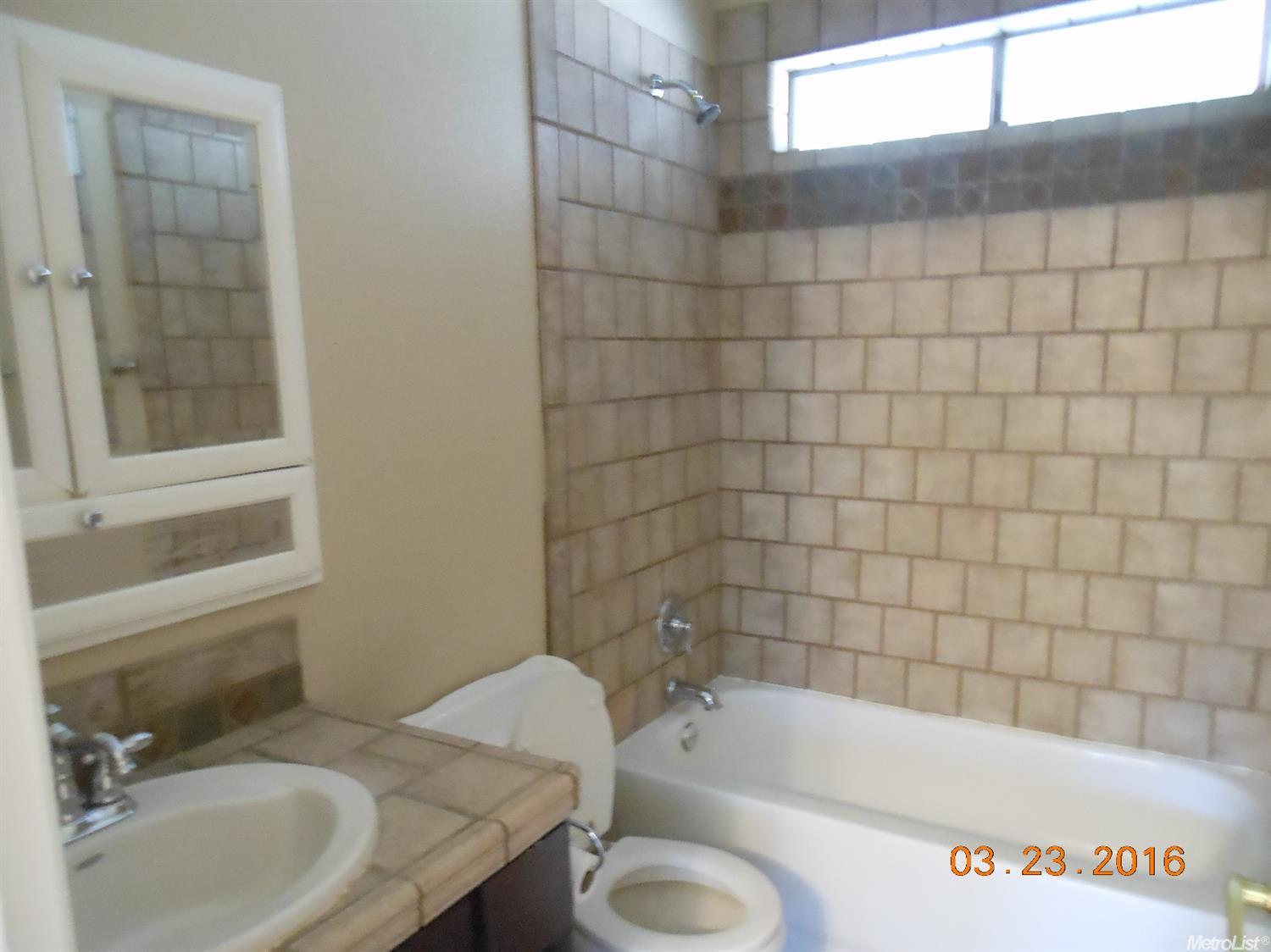 7145 Chablis Ln, Winton, CA 95388 photo 13