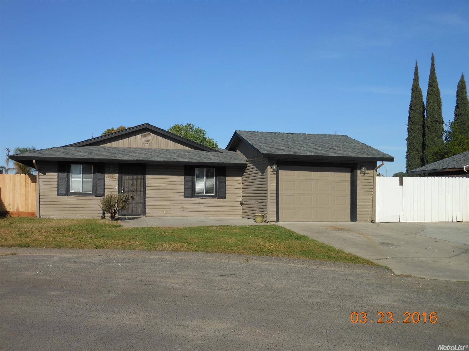 7145 Chablis Ln, Winton, CA 95388 photo 1
