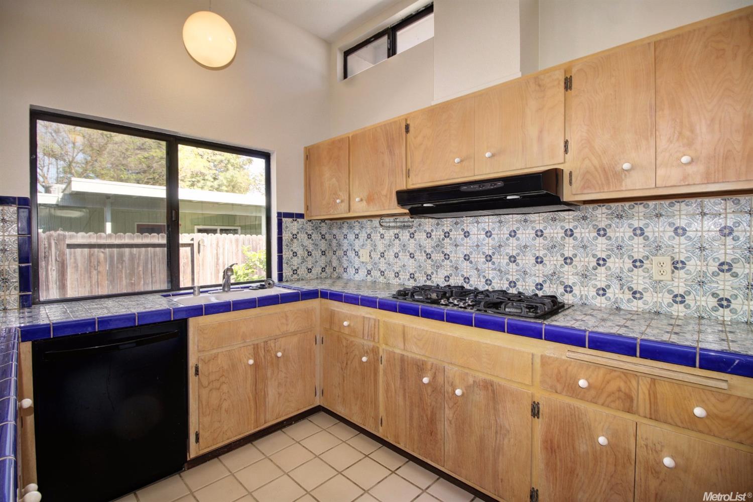 219 Grande Ave, Davis, CA 95616 photo 9