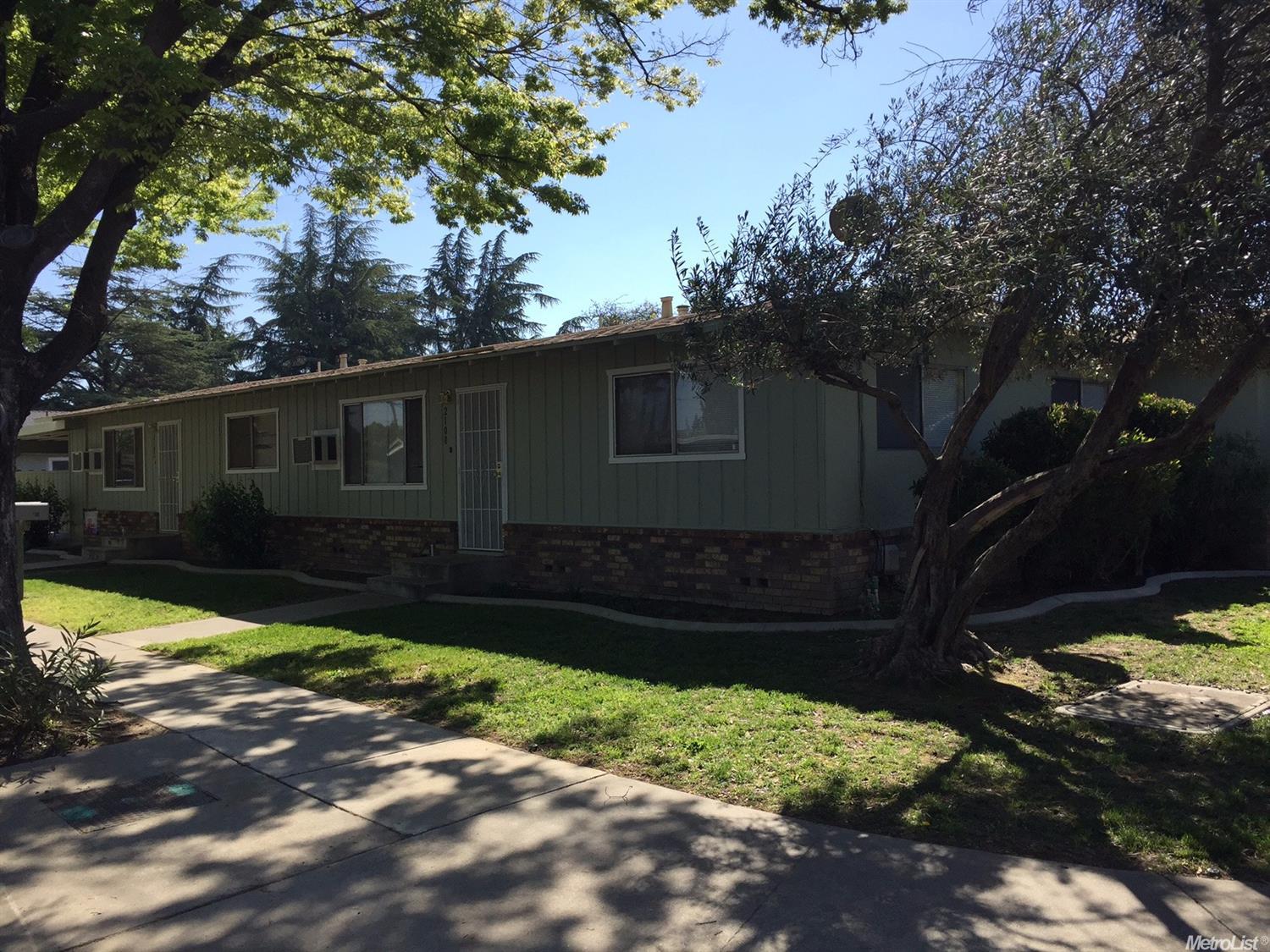 2100 Celeste Dr, Modesto, CA 95355 photo 1