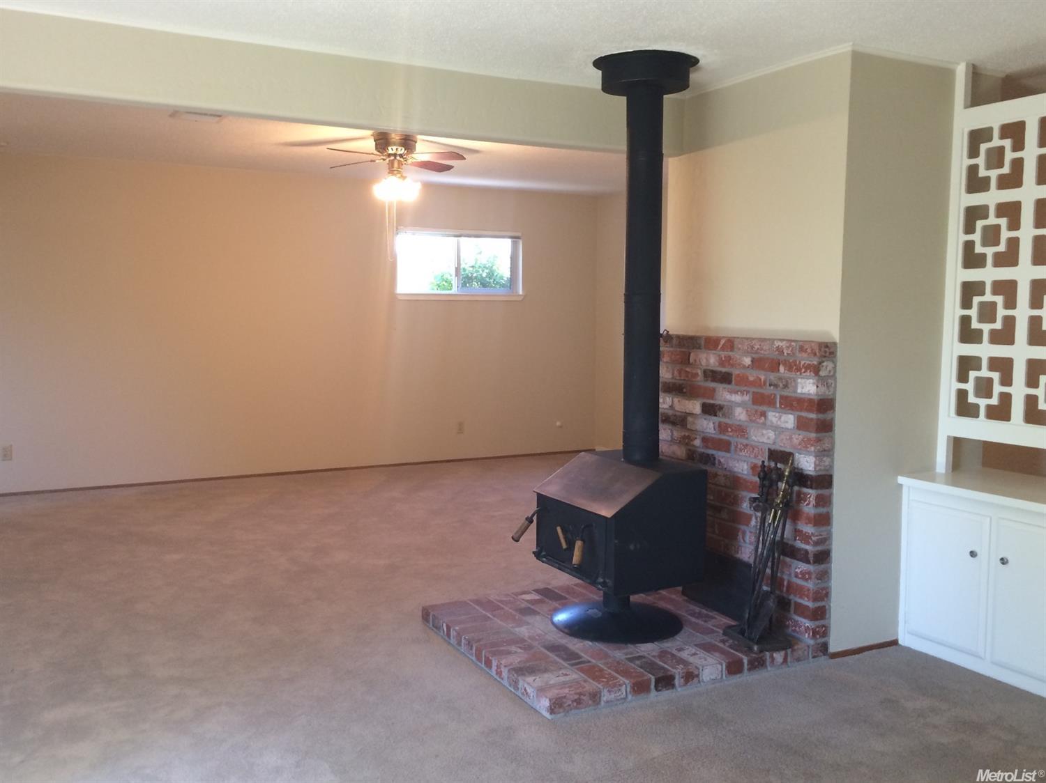 2402 Temple Dr, Davis, CA 95618 photo 5