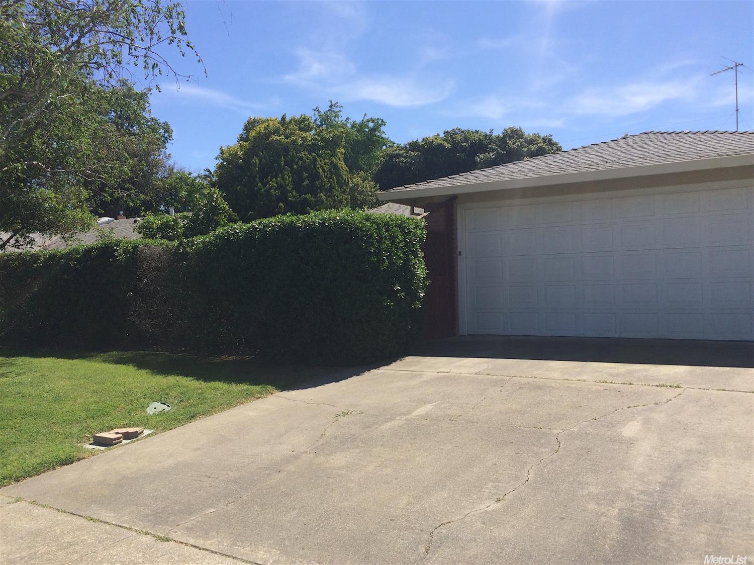2402 Temple Dr, Davis, CA 95618 photo 13