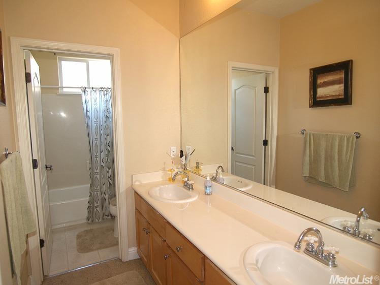 4005 Calais Ct, Modesto, CA 95356 photo 15