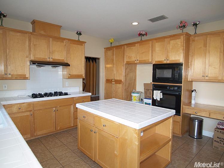 4005 Calais Ct, Modesto, CA 95356 photo 9