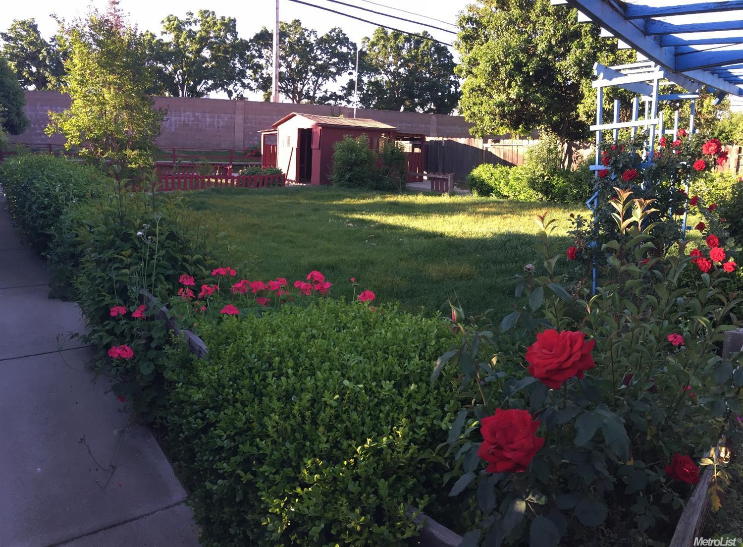 1232 Crater Ave, Modesto, CA 95351 photo 2