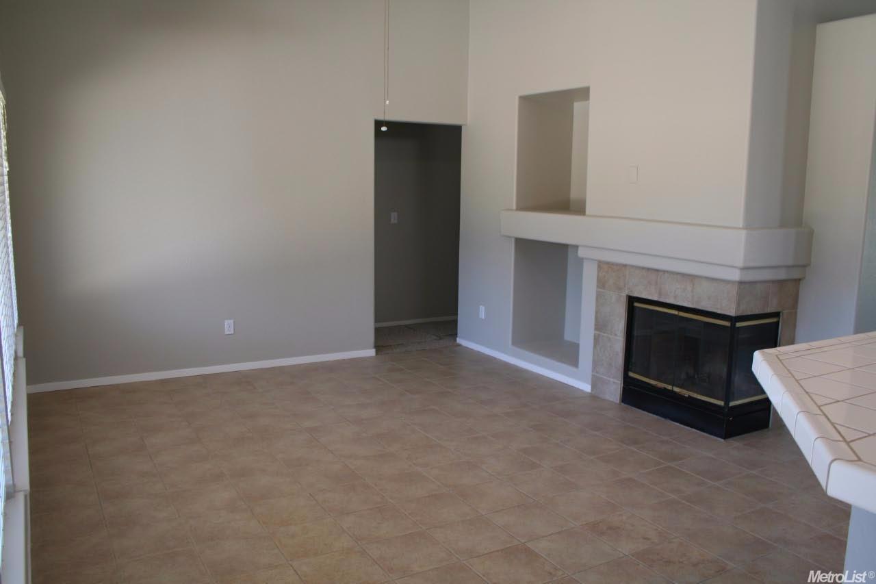 998 Pope Ct, Ripon, CA 95366 photo 5