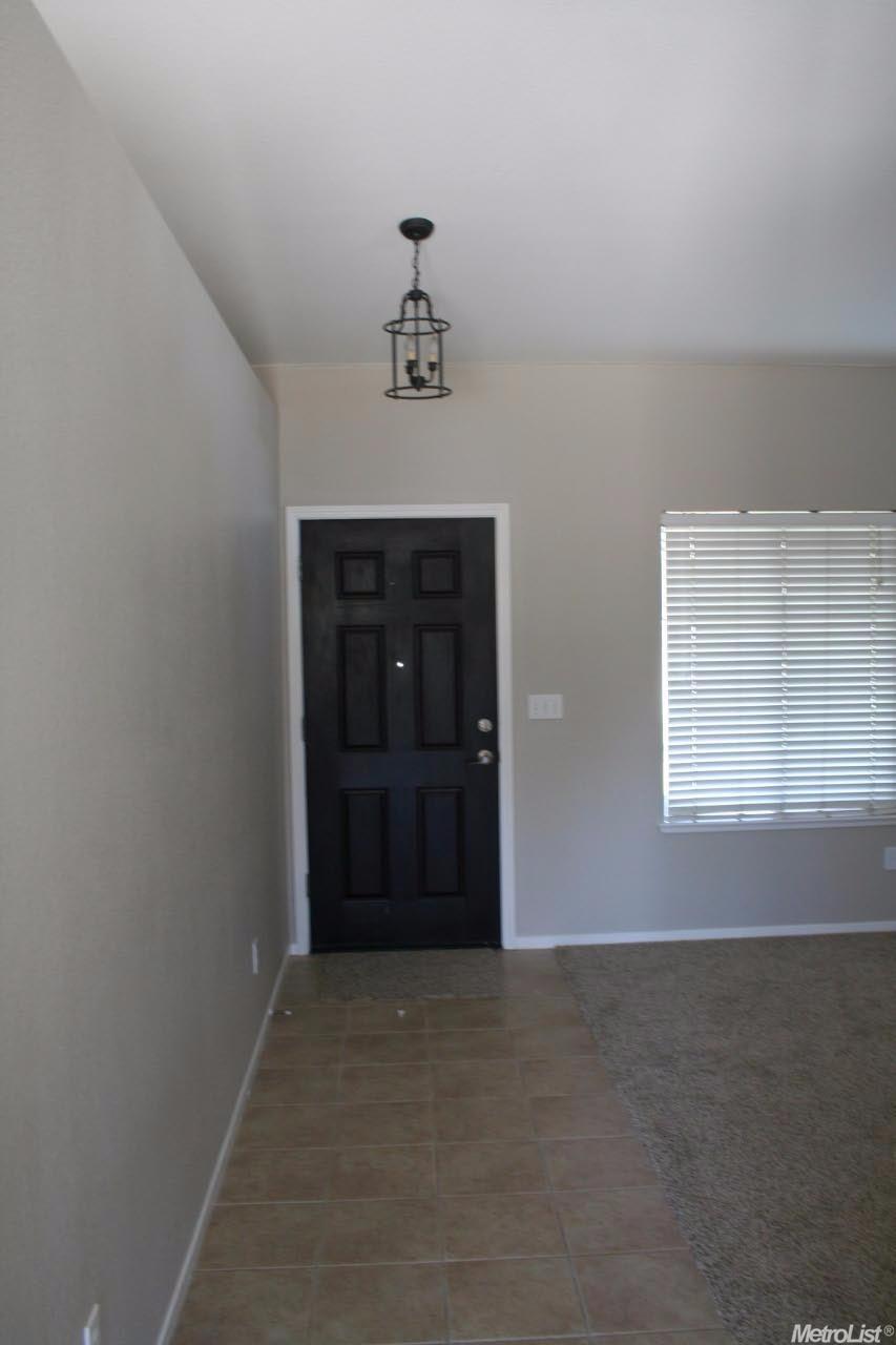 998 Pope Ct, Ripon, CA 95366 photo 3