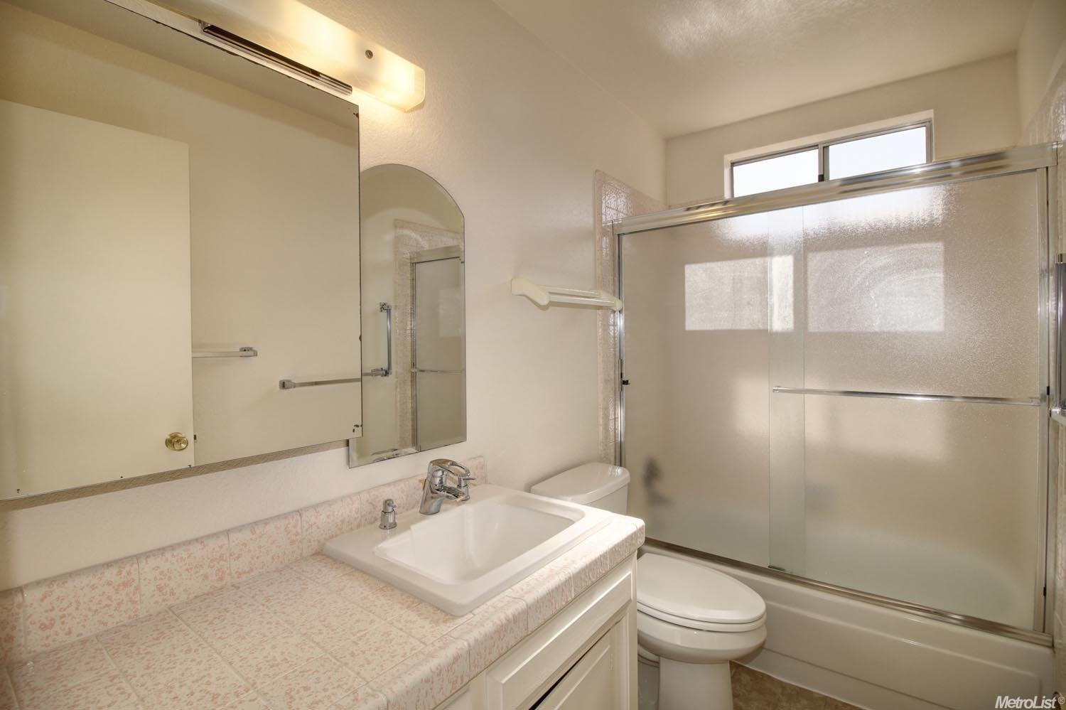 1242 Fordham Dr, Davis, CA 95616 photo 21