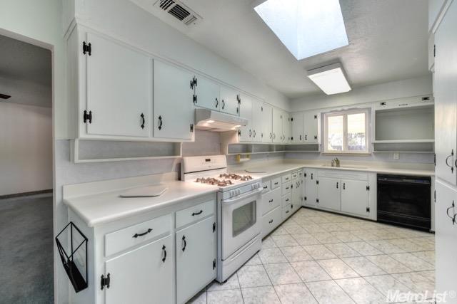7716 Marindell St, Elverta, CA 95626 photo 9