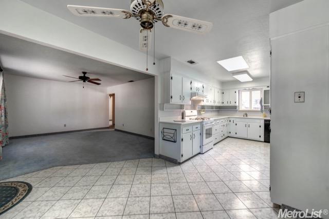 7716 Marindell St, Elverta, CA 95626 photo 7