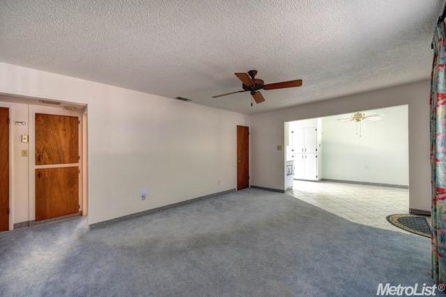 7716 Marindell St, Elverta, CA 95626 photo 4