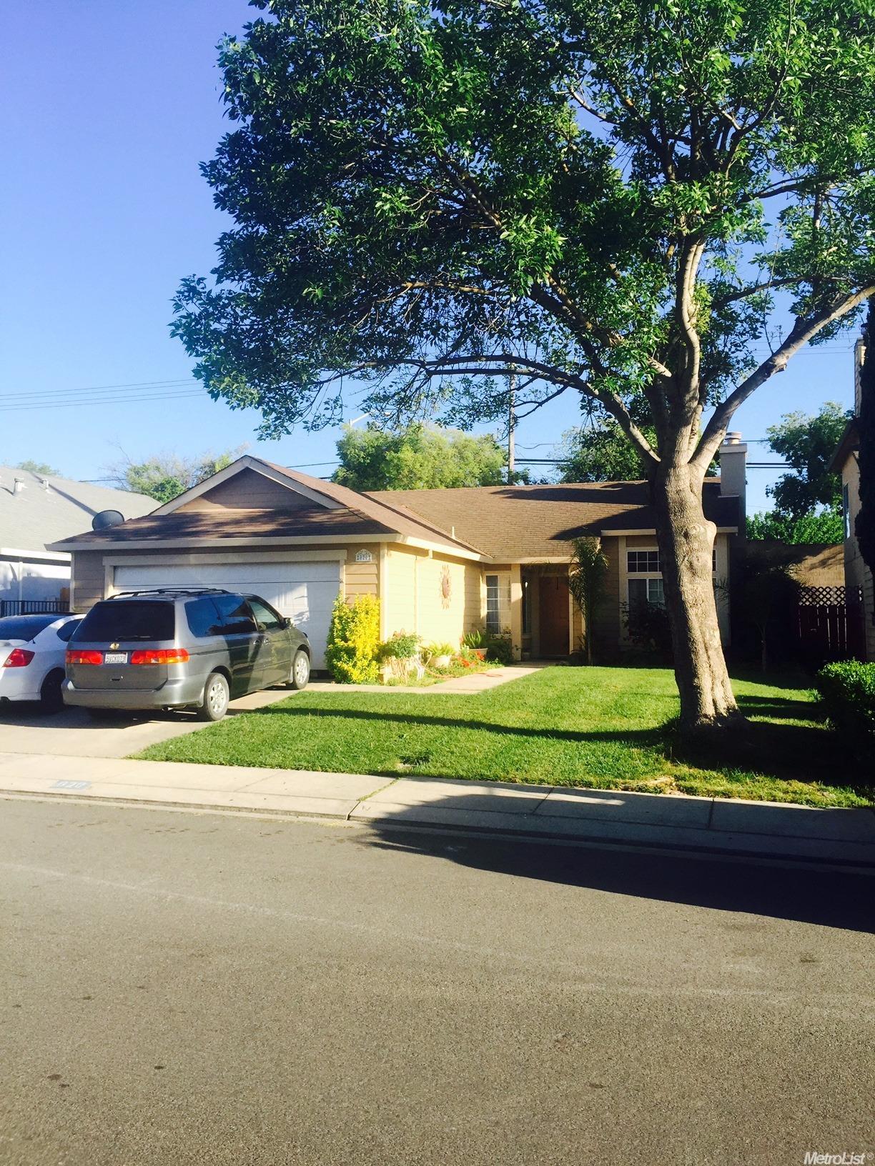820 Fall River Dr, Modesto, CA 95351 photo 1