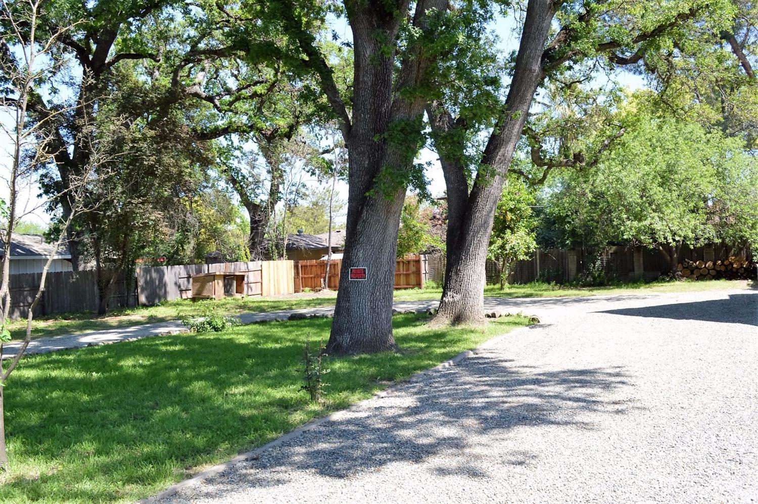 3126 Walnut Ave, Carmichael, CA 95608 photo 2