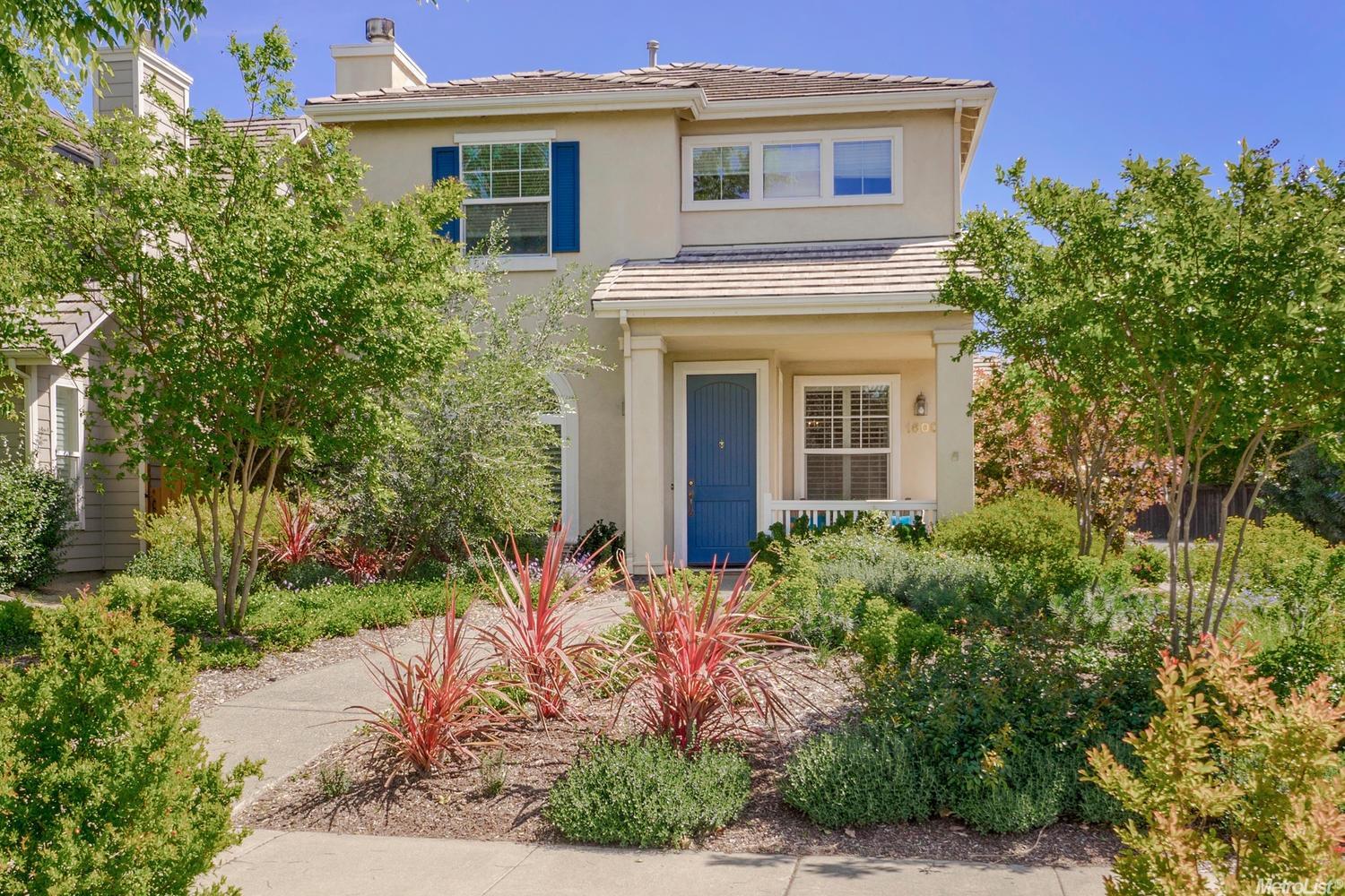 1600 Olympic Dr, Davis, CA 95616 photo 2
