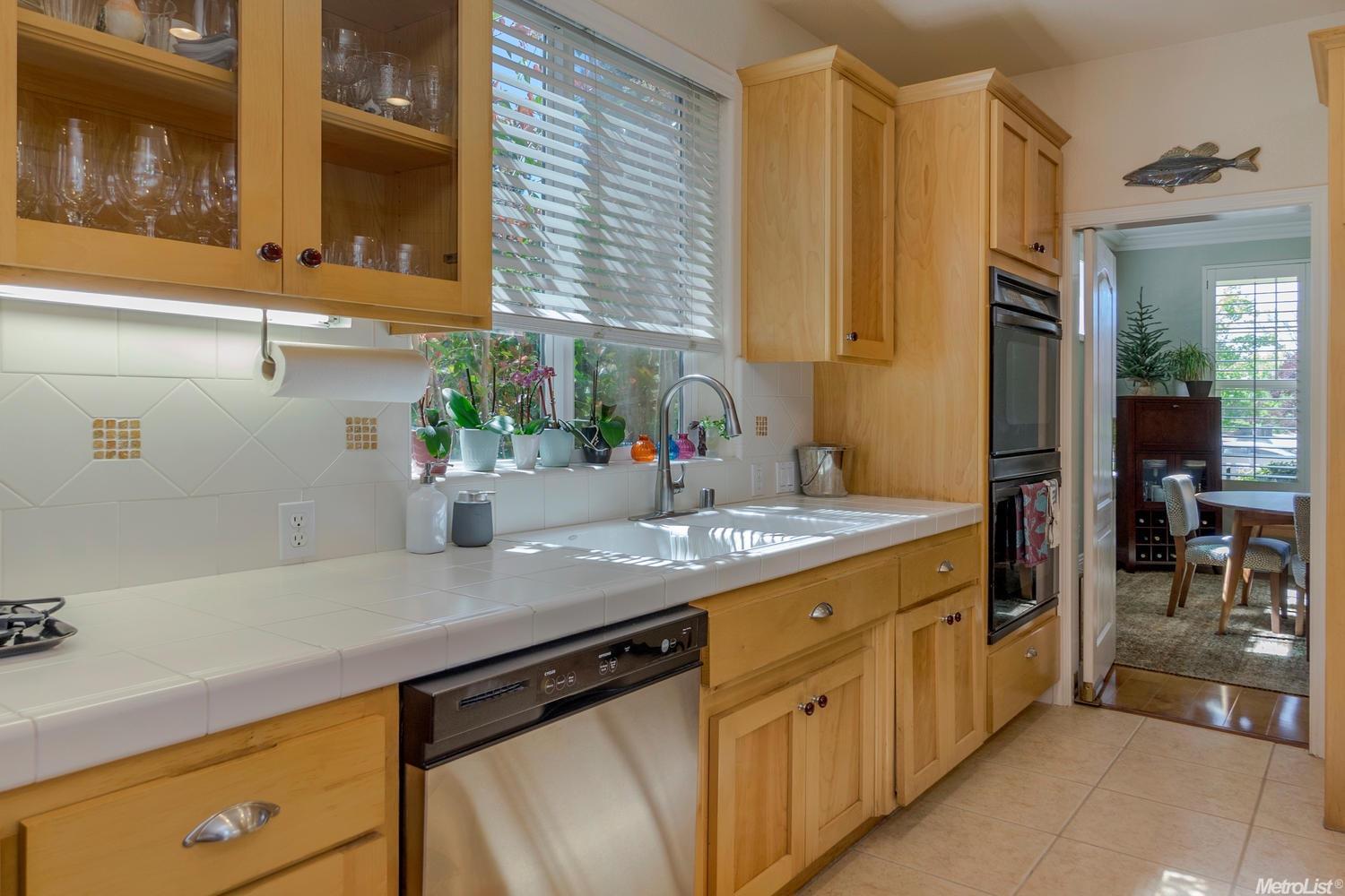 1600 Olympic Dr, Davis, CA 95616 photo 9