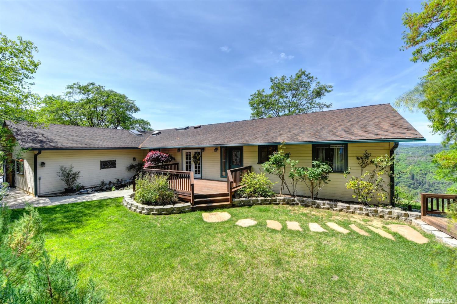 1530 White Oak Dr, Colfax, CA 95713 photo 3